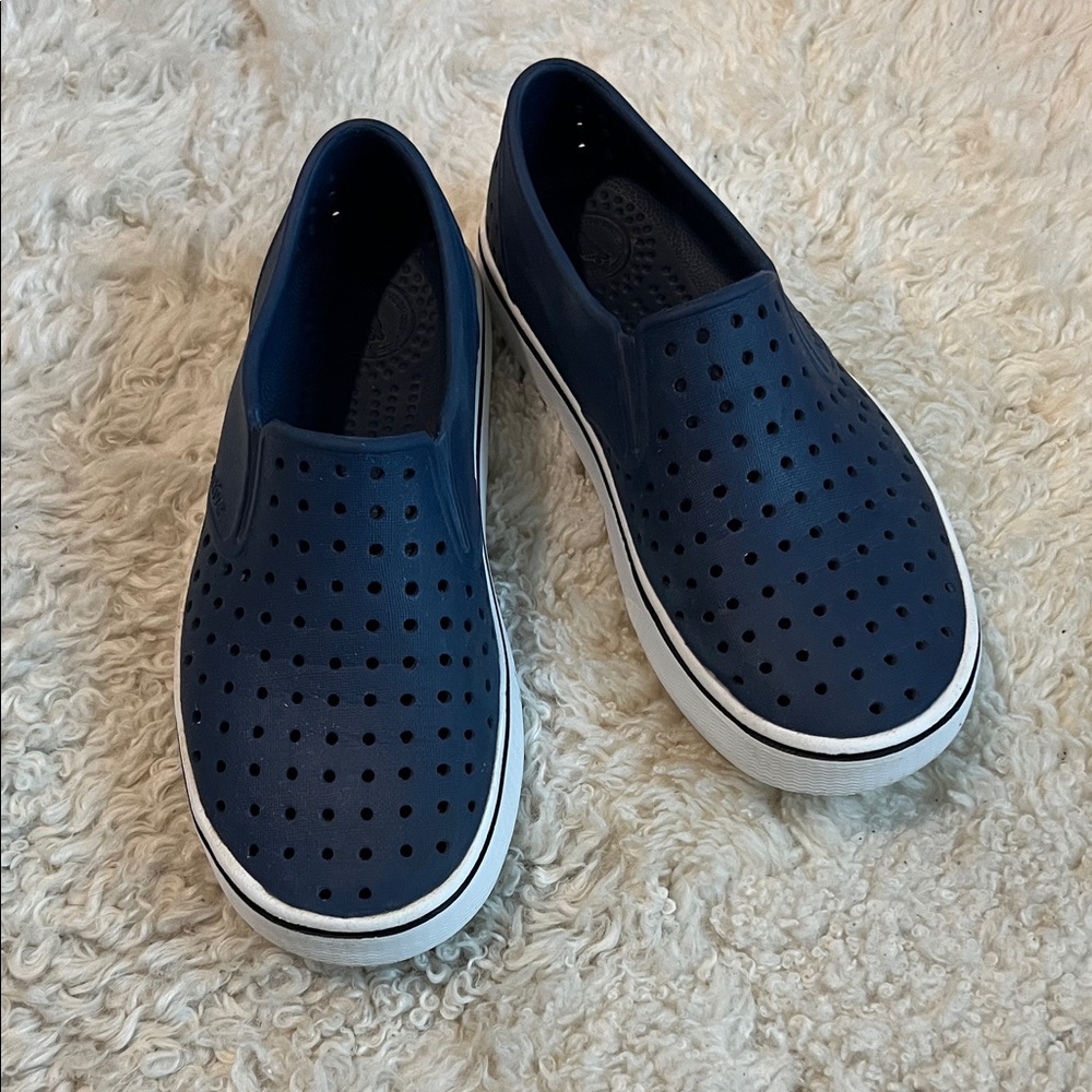 Native Unisex Jefferson Slip-On Navy Sneakers Shoes M4 W6